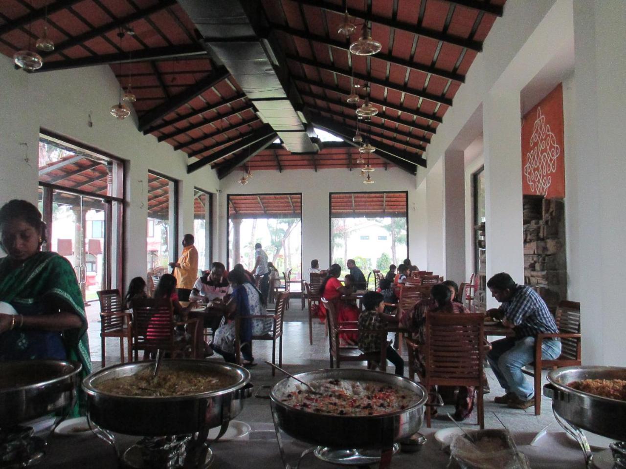 Vgp Golden Beach Resort Chennai Exterior foto